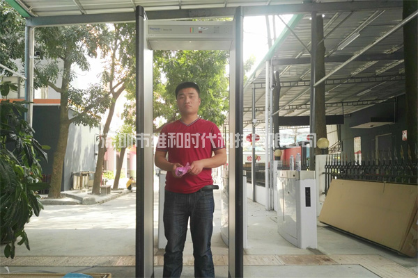 成都君客木業及新美麗點鞋業相繼從我司采購METOR6S進口金屬安檢門保安全[圖文]