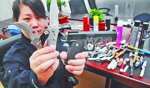 哈大高鐵采用金屬檢測(cè)安檢門攔截上千件刀具[圖]