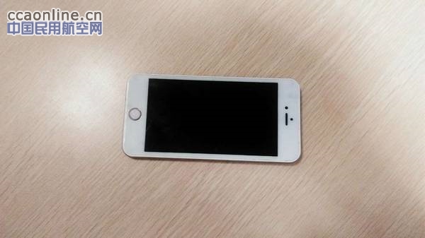 安檢門攔截蘋果6手機(jī)式打火機(jī) 系伊寧機(jī)場(chǎng)首次[圖]